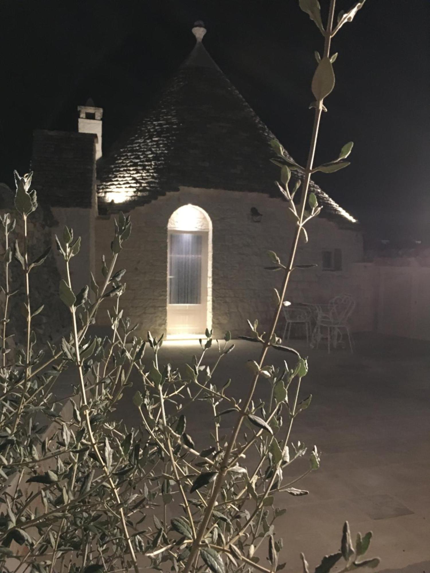 Trulli Le 2 Nicchie Villa Locorotondo Exterior photo